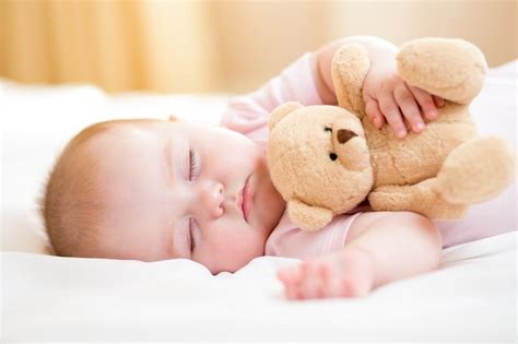 Las mejores nanas y canciones para dormir a tu bebé. .
